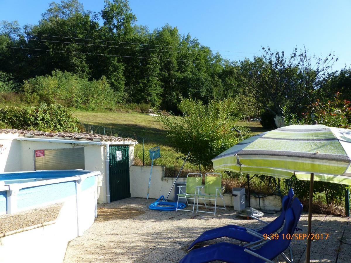 Les Volets Verts Lamothe-Montravel Exterior photo